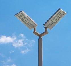 Lampa stradala led cu panou fotovoltaic 50W
