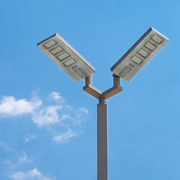 Lampa stradala led cu panou fotovoltaic 50w