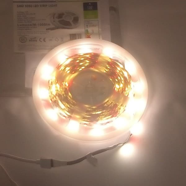 Banda led rgbw neutru