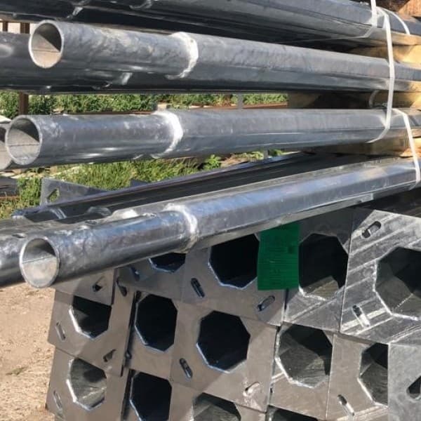 Stalp metalic zincat 3 metri