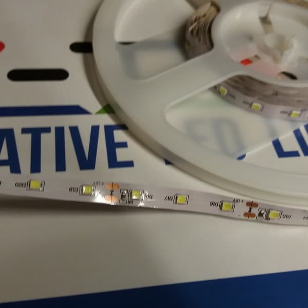 Banda led 3528 lumina calda