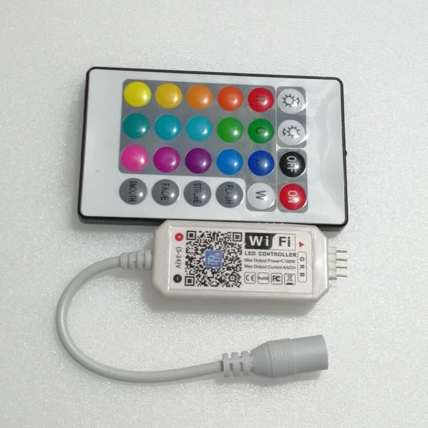 Controler Smart RGBW cu Wifi si telecomanda IR