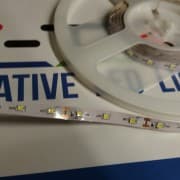 Banda led 3528 lumina calda